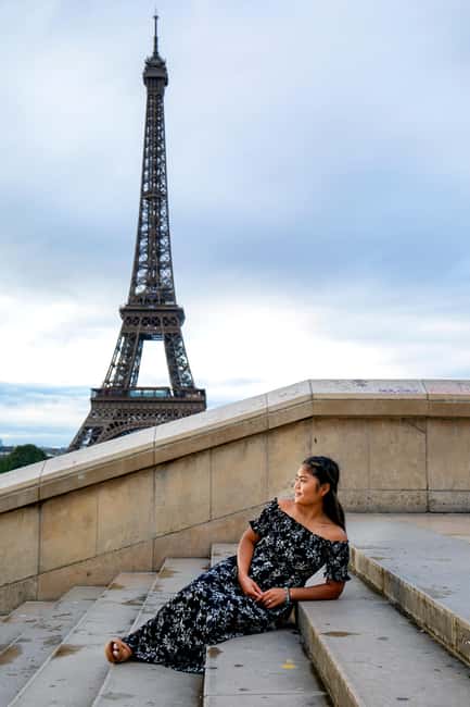 Paris: Photoshoot Around Eiffel Tower with 55 Edited Photos - Who should book this Eiffel Tower session?