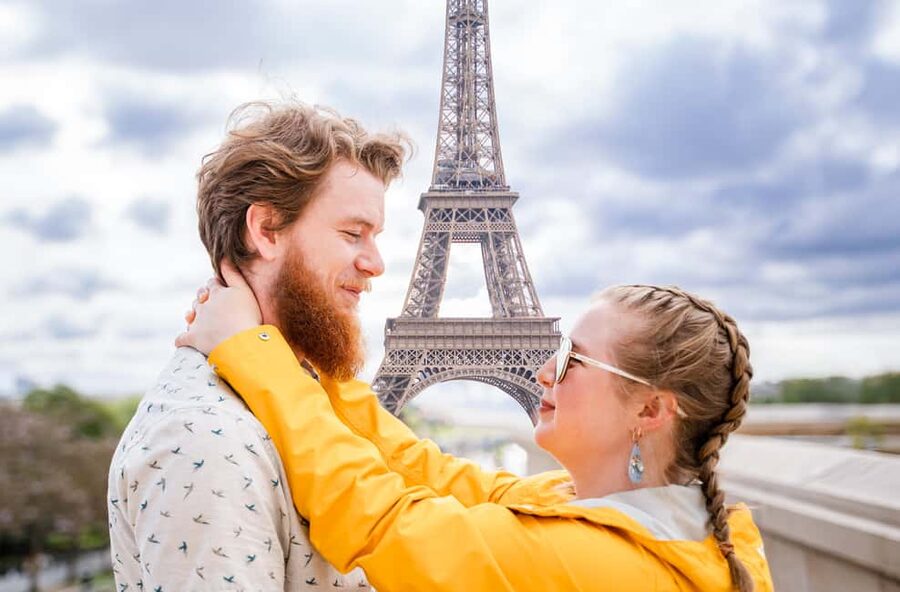 Paris: Premium Photoshoot with Iconic Eiffel Tower Views - Who Will Get the Most From This Photoshoot?