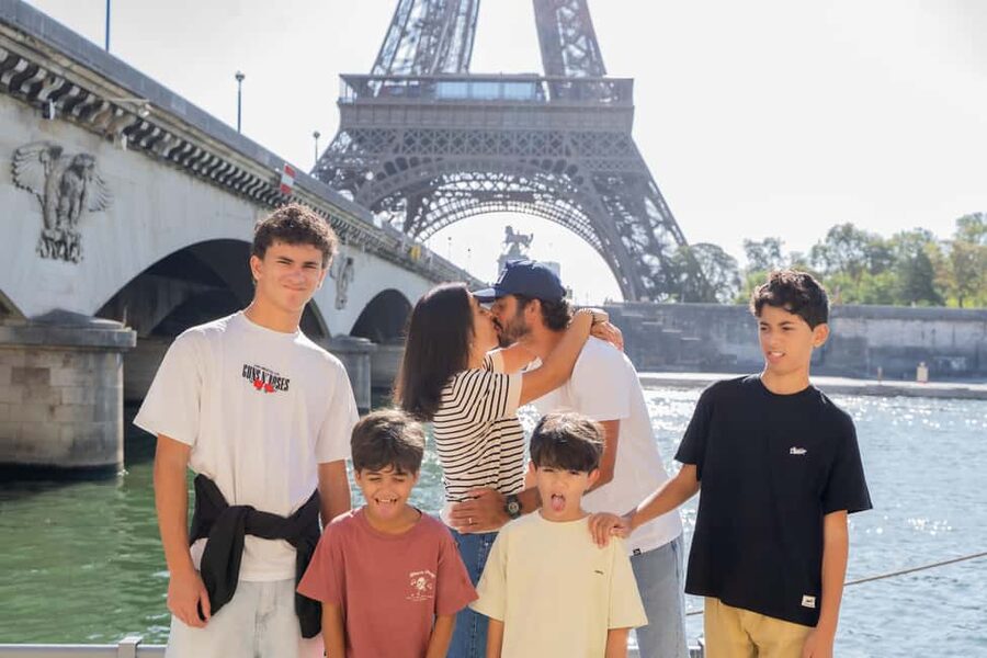 Paris: Premium Photoshoot with Iconic Eiffel Tower Views - Why Professional Eiffel Tower Photos Matter