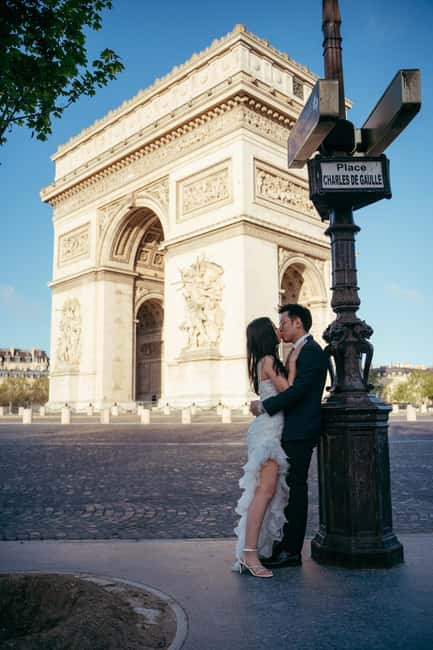 Paris: Premium Professional Photo Shoot - How the posing and directing work