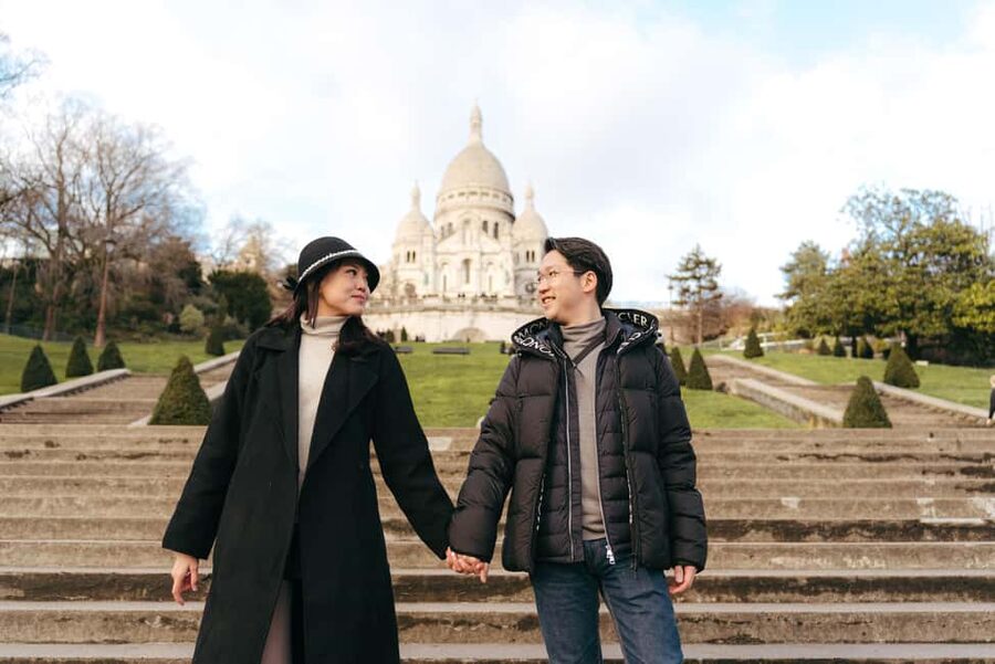 Paris: Premium Professional Photo Shoot - Timing, weather, and accessibility
