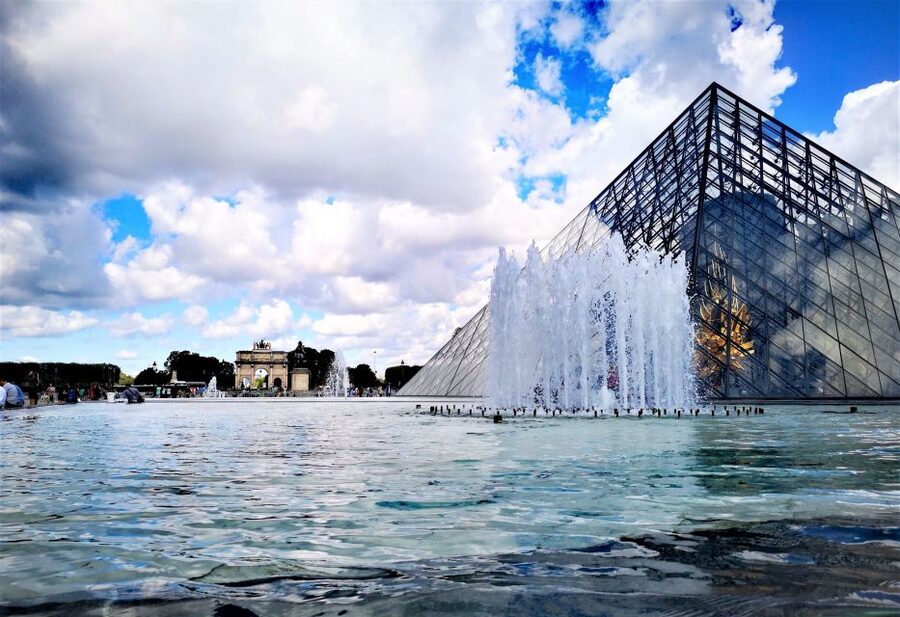 Paris: private city tour with seine river cruise - Carrousel du Louvre, Tuileries, and Place de la Concorde