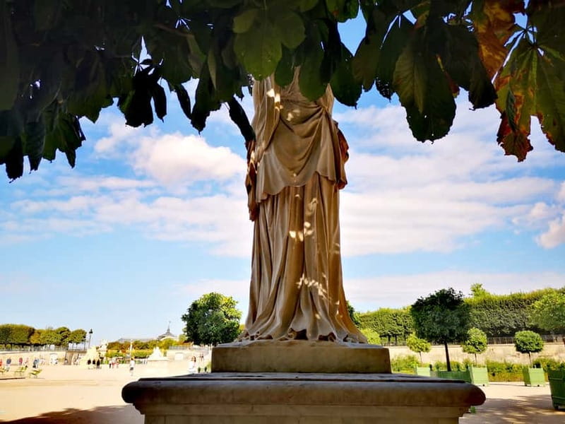 Paris: private city tour with seine river cruise - Pont Alexandre III and the Seine connection