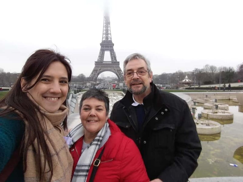 Paris: Private Custom Highlights and Gems Tour with a Local - How this private Paris tour works