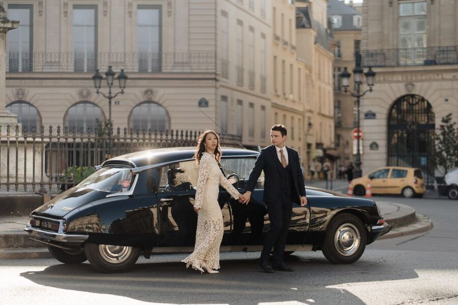 Paris: Private Guided City Tour in a Traction Avant or DS 21 - From Place de la Concorde to the Champs-Élysées