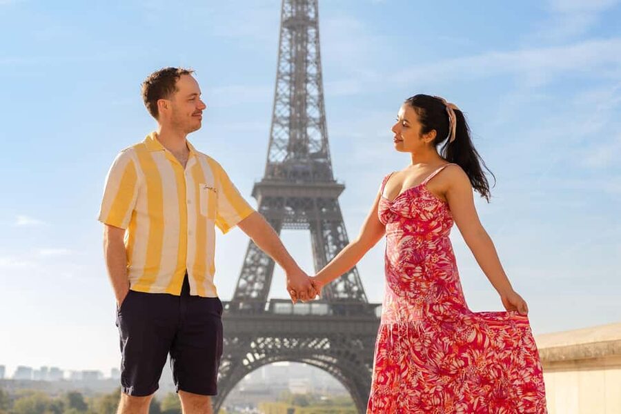 Paris: Private Photoshoot at the Eiffel Tower - Key points to know before booking