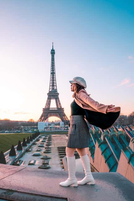 Paris: Private Photoshoot Near the Eiffel Tower - Key points at a glance