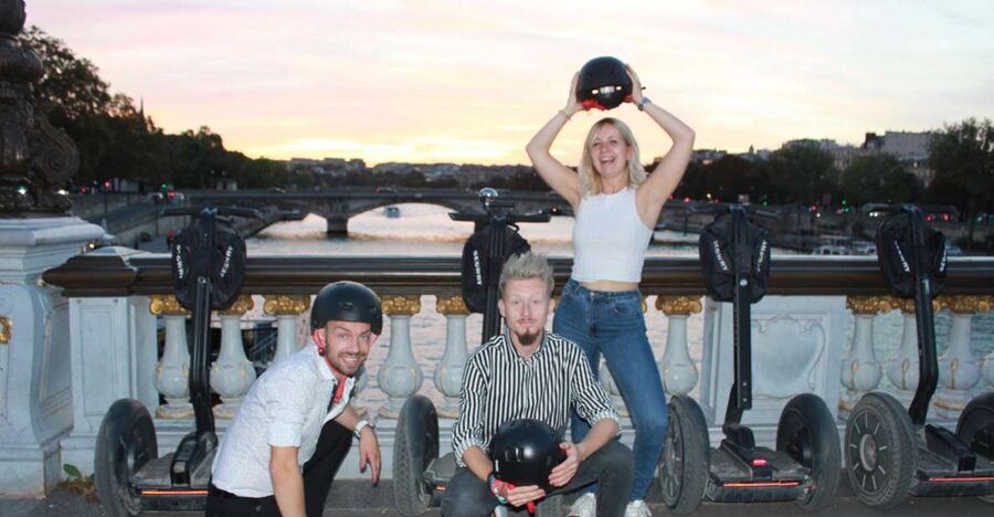 Paris: Private Sightseeing Segway Tour - Champs-Elysées: the city’s famous avenue