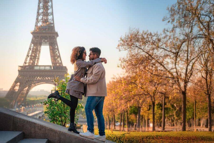 Paris: Professional Photoshoot with the Eiffel Tower - Meeting Near the Eiffel Tower
