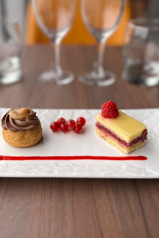 Paris: River Seine Cruise with 3-Course Lunch - Key points to know before booking