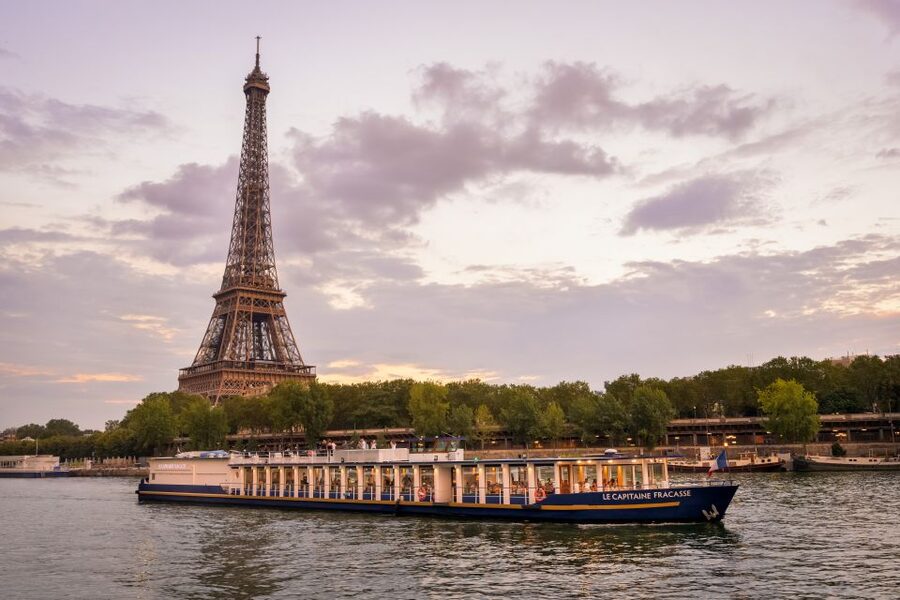 Paris: Romantic Cruise with 3-course Dinner on Seine River - Smart ways to get more from the $94 price