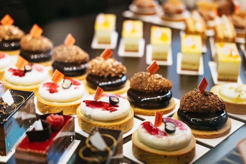 Paris: Saint Germain des Prés Guided Foodie Walking Tour - Key points at a glance