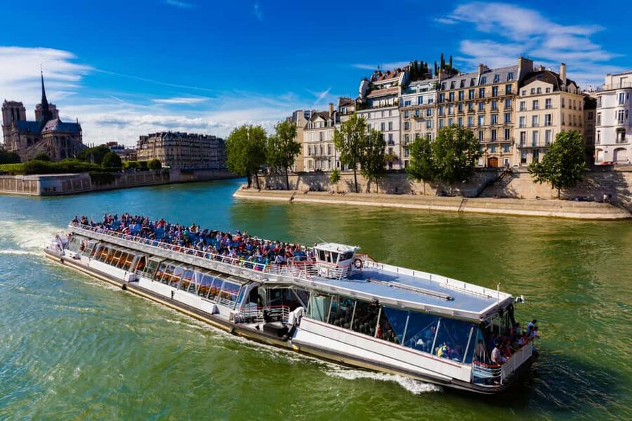 Paris : Scenic Cruise on the Seine River with Champagne - Key points to know before you book