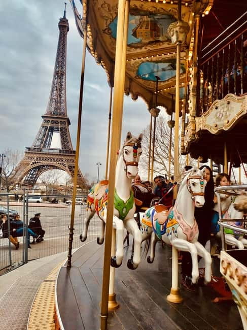 Paris: See 15 to 30 Top Sights with a Fun Guide - What this Paris highlights tour is really for