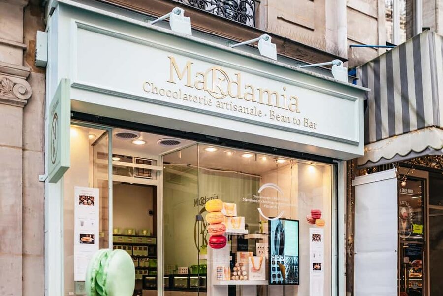 Paris: Seine Cruise and Macaron Tasting by the Eiffel Tower - Who will enjoy this experience most?