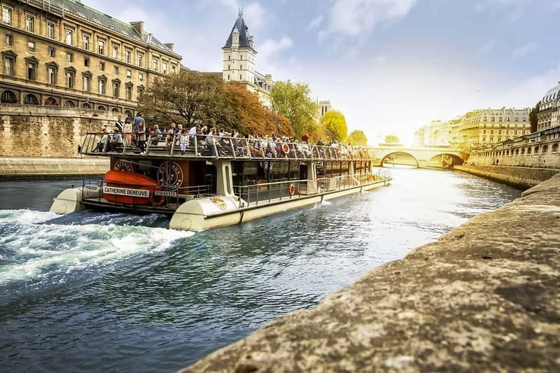 Paris: Seine Cruise & Crepe Tasting near the Eiffel Tower - Starting at Port de la Bourdonnais beneath the Eiffel Tower