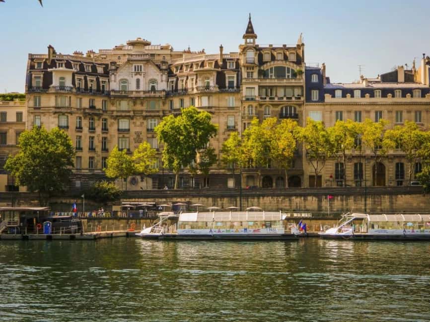 Paris: Seine River Cruise with Meringue or Hot Chocolate - Choosing the best time for your ride
