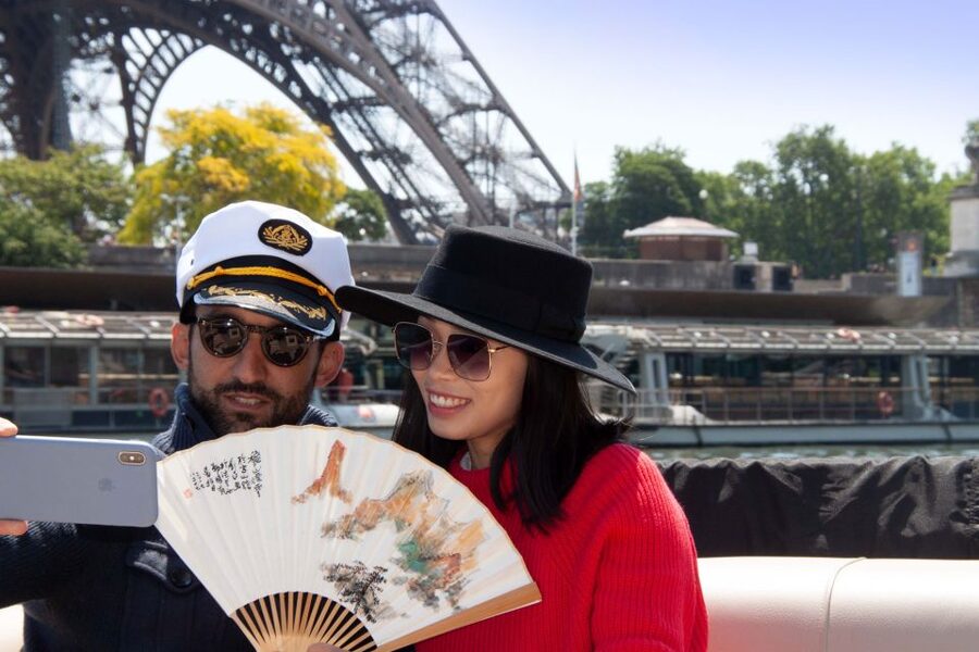 Paris: Seine River Private Guided Pontoon Boat Cruise - Passing the Eiffel Tower from the Seine