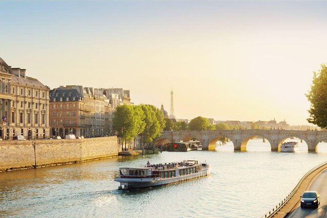 Paris Seine River Sightseeing Cruise with Commentary by Bateaux Parisiens - Key points to know before you go