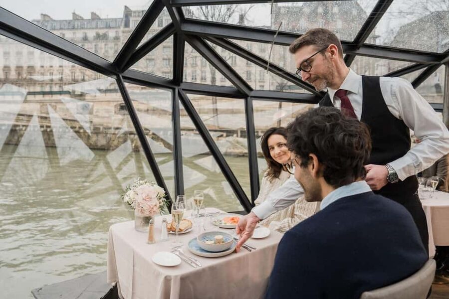 Paris: Sightseeing Cruise on the Seine with 3-Course Lunch - Boarding near Alma Bridge