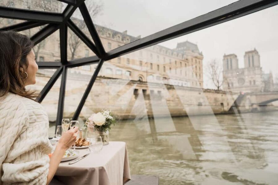 Paris: Sightseeing Cruise on the Seine with 3-Course Lunch - Pont Alexandre III and the Musée d’Orsay