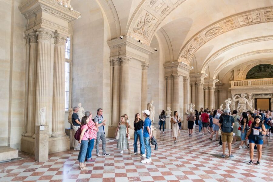 Paris: Skip-the-Line Louvre Highlights Guided Tour - Napoleon III’s Apartments and Royal Splendor