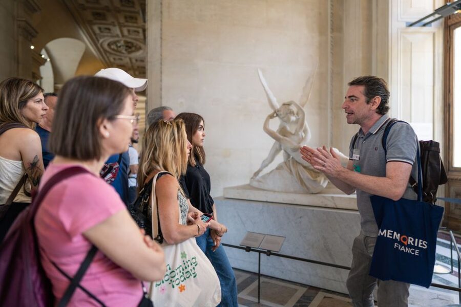 Paris: Skip-the-Line Louvre Highlights Guided Tour - What the 1.5-Hour Pace Feels Like