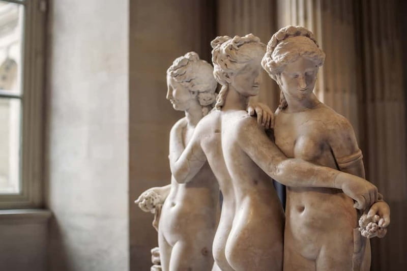 Paris: Skip-the-Line Louvre Highlights Tour with Mona Lisa - Michelangelo, David, Delacroix, and the stories between the stars