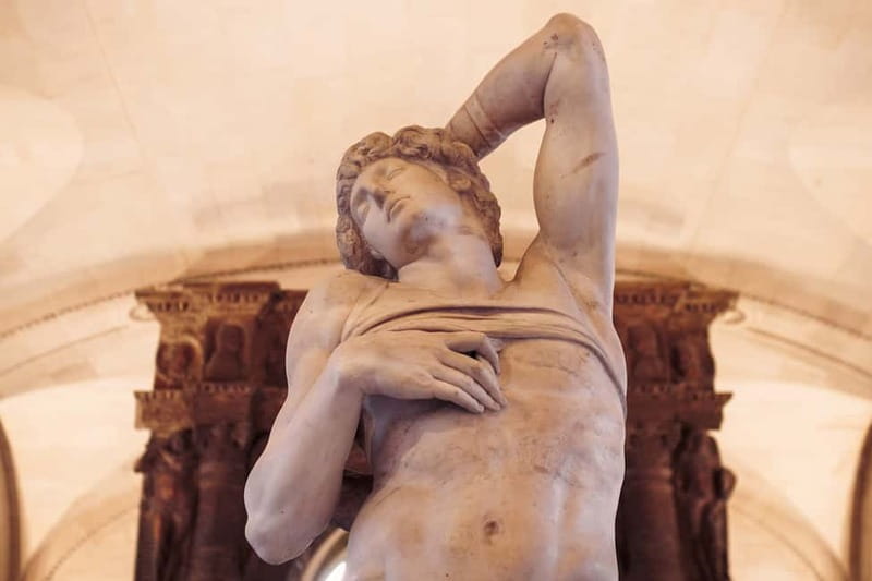Paris: Skip-the-Line Louvre Highlights Tour with Mona Lisa - Choosing the right departure and group size