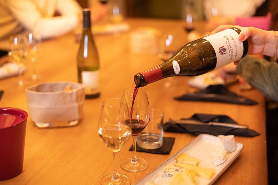 Paris: The Ultimate Wine and Cheese Tasting in English - Who will enjoy this Paris wine tasting?