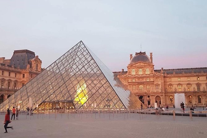 Paris Top Sights Half Day Walking Tour with a Fun Guide - What the Metro adds to the experience