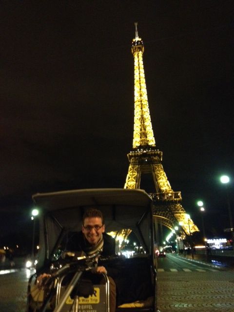 Paris Tuk-Tuk: 2, 4 or 6H First Highlights & Parisian Areas - Montmartre brings hills and village atmosphere