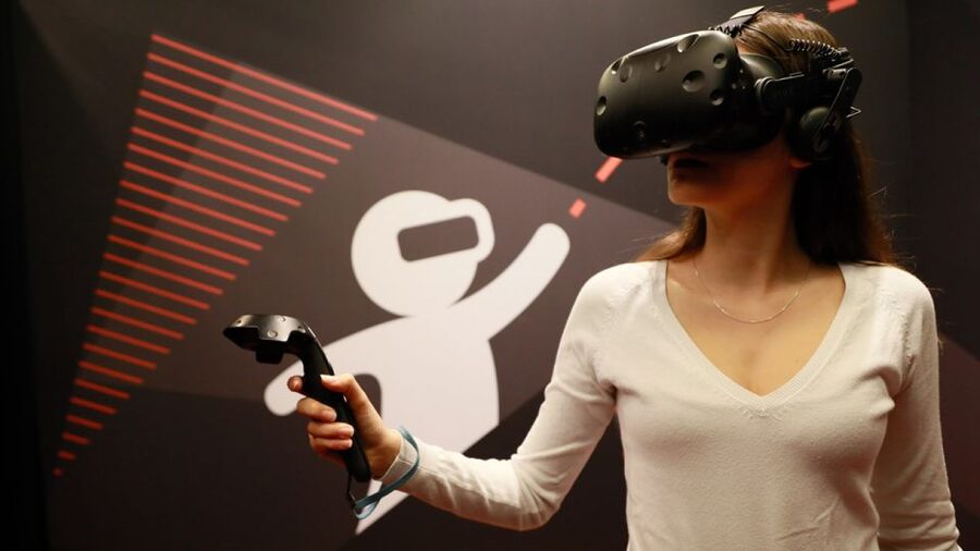 Paris: Virtual-Reality Escape Room Adventure - What happens when you arrive near the Citadines Hotel