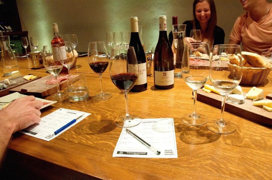 Paris: Wine and Cheese Lunch - Timing it with a day at the Louvre