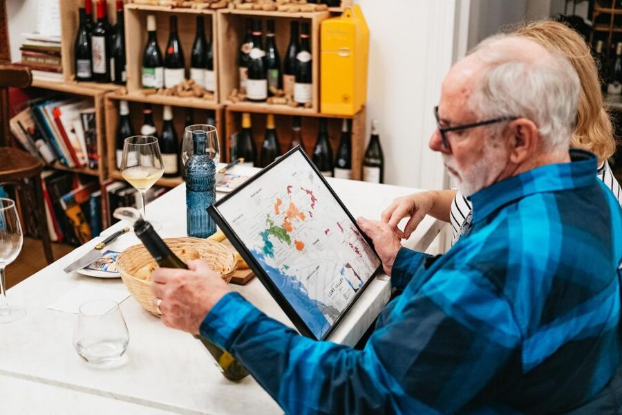 Paris: Wine Tasting Experience with 6 Wines and Cheese Board - Should you book the Paris Wine Co tasting?