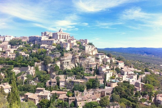 Picturesque Luberon - From MARSEILLE - Lourmarin closes the village circuit