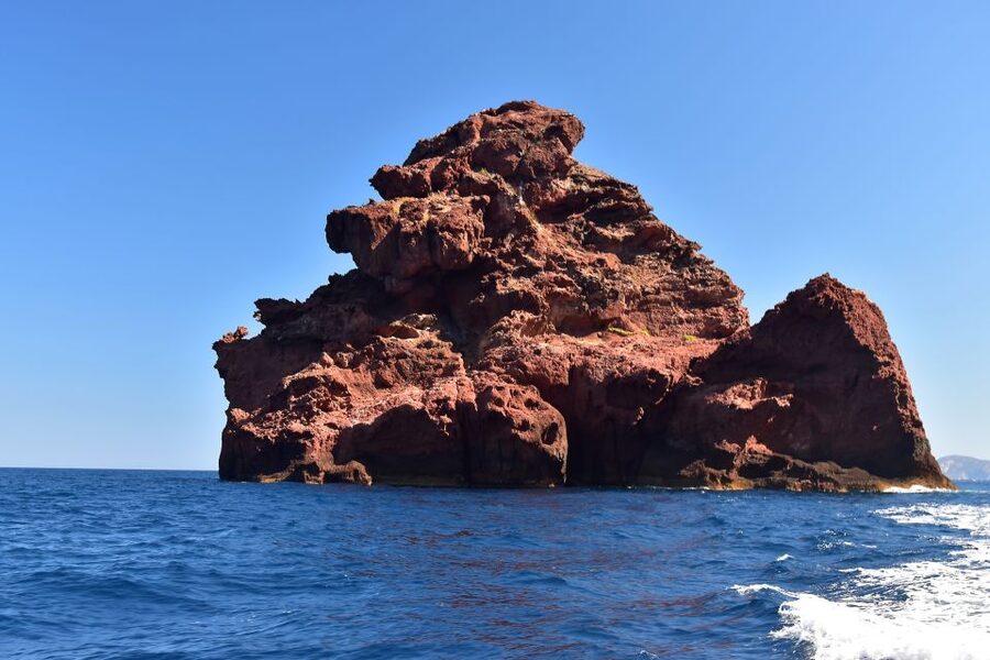Porto: Scandola and Calanches of Piana Boat Trip - What the boat comfort is really like