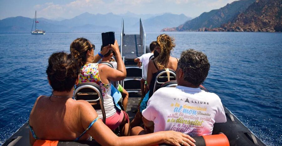 Porto: Scandola and Calanches of Piana Boat Trip - Who will get the most from this trip