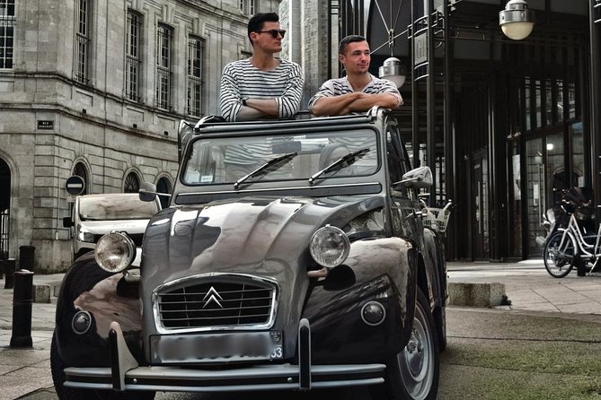 Private City Tour of Bordeaux in a Citroën 2CV - 1h30 - Chartrons antiques and the wine city of today