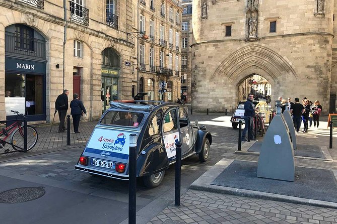 Private City Tour of Bordeaux in a Citroën 2CV - 1h30 - Churches, spires, and the old Bordeaux districts
