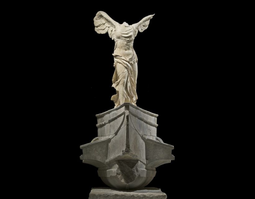 Private Guided Tour, The Louvre by night ! - French history from the Middle Ages to Napoleon III