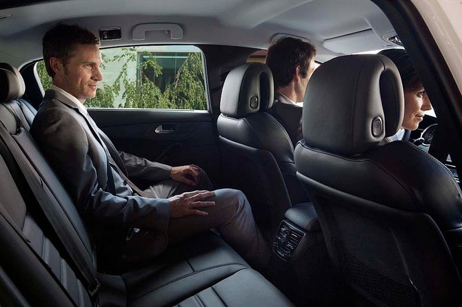 Private Paris Airport Arrival Transfer – CDG & ORLY Airports - The Drive Into Paris