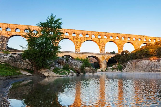 Provence Highlights Full-Day Tour from Avignon - Gordes: the postcard view with little time to spare