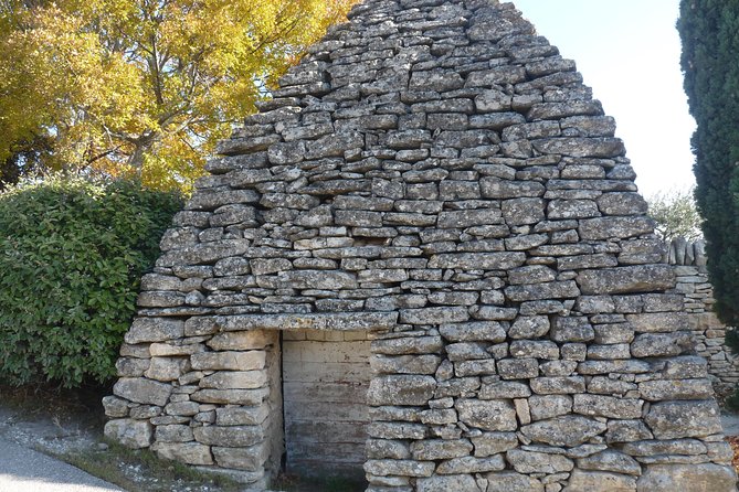 Provence in One Day Small Group Day Trip from Avignon - Fontaine de Vaucluse and the Sorgue River