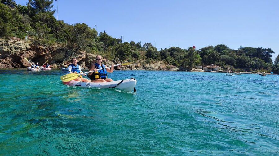 Rando Kayak Agay Guided Visit - Paddling Through the Esterel Creeks