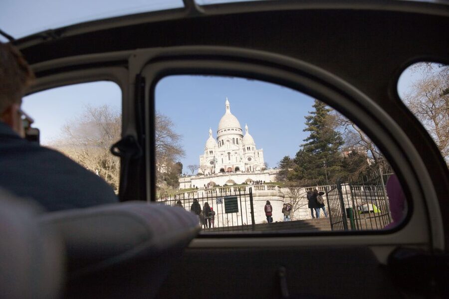 Romantic Paris Vintage Citroën 2CV Tour - Montmartre and the steps of Sacré-Cœur