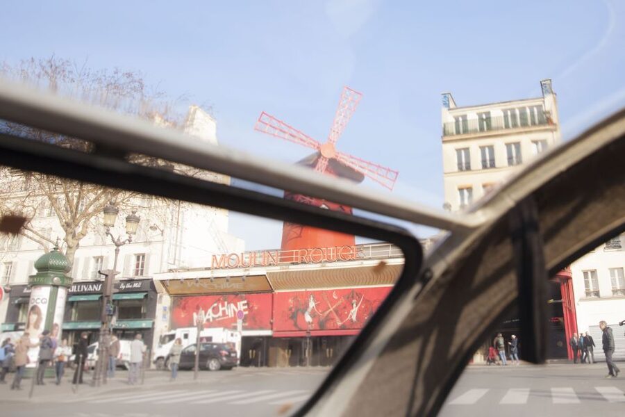 Romantic Paris Vintage Citroën 2CV Tour - Opéra Garnier and Place Vendôme