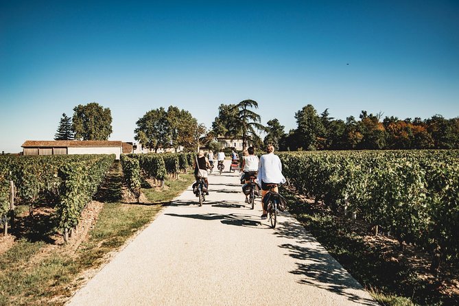 Saint-Emilion Electric Bike Day Tour with Wine Tastings & Lunch - Leaving Bordeaux for Saint-Émilion