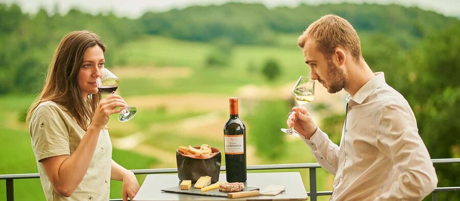 Saint-Emilion: Grand Cru Classé Gourmet Visit - The tasting: three wines with useful context