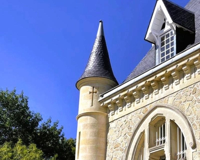 Saint-Emilion: Morning Tour with Wine Tasting & Snack - Meeting the guide at Monument aux Girondins